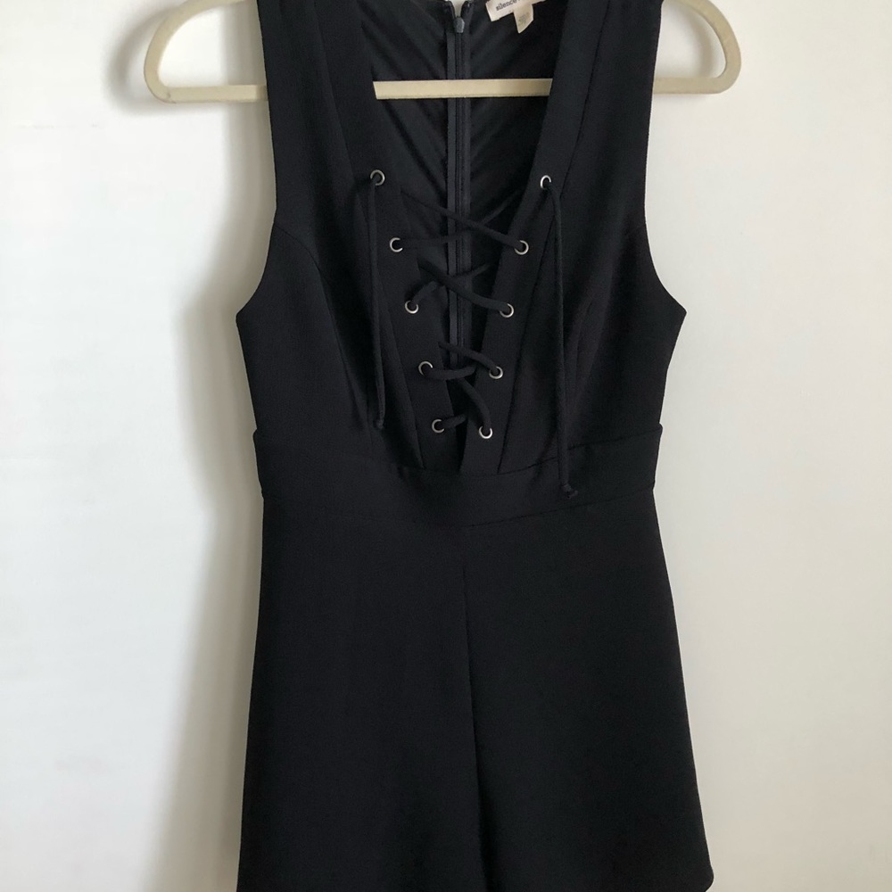 Silence + noise black cross romper